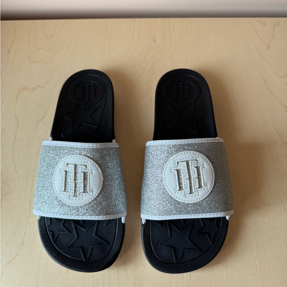 NWOT. Hilfiger Silver Glitter Slide Sandals